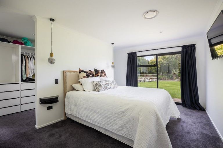 Photo of property in 244 Corbett Road, Paraite, New Plymouth, 4373