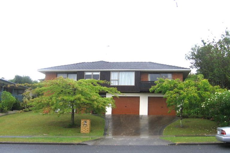Photo of property in 137 Chelsea View Drive, Chatswood, Auckland, 0626