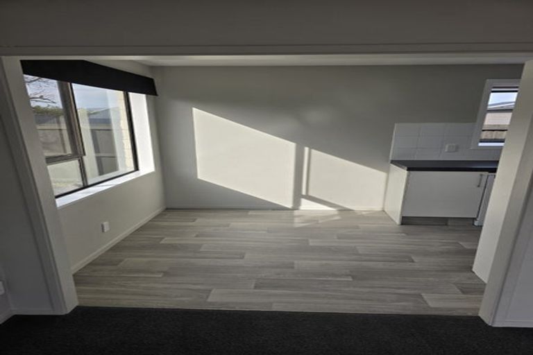 Photo of property in 128a Inwoods Close, Parklands, Christchurch, 8083