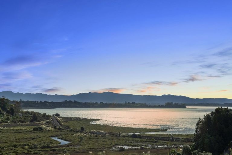 Photo of property in 82 Anne Road, Bellevue, Tauranga, 3110