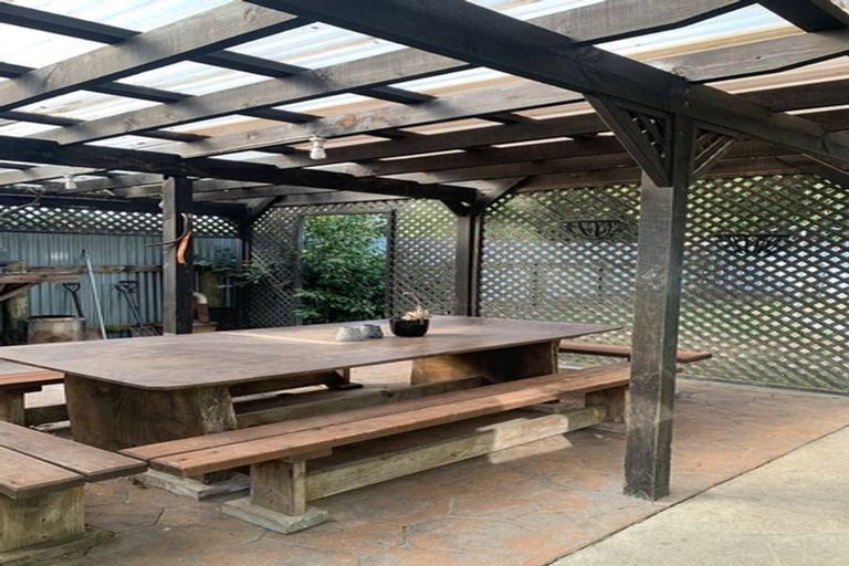 Photo of property in 1 Perry Crescent, Greenmeadows, Napier, 4112