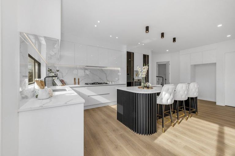 Photo of property in 13 Catalina Avenue, Rosehill, Papakura, 2113