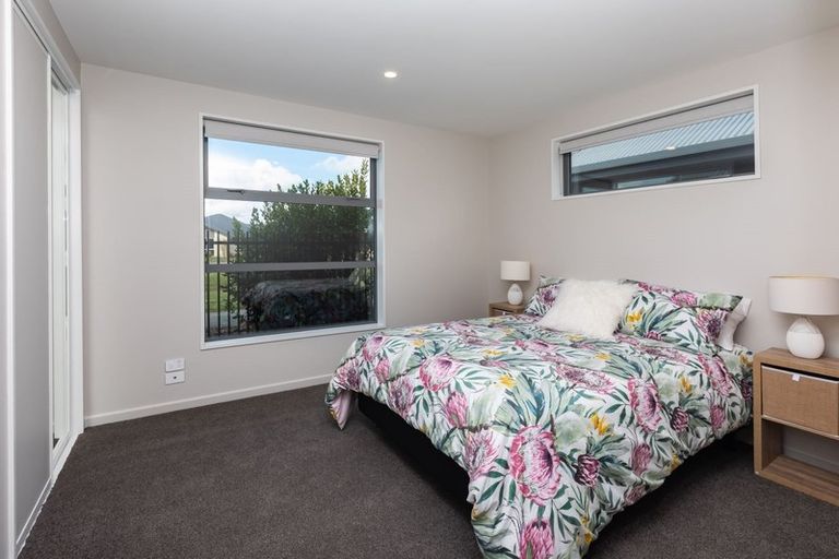 Photo of property in 20 Lussa Close, Broomfield, Christchurch, 8042