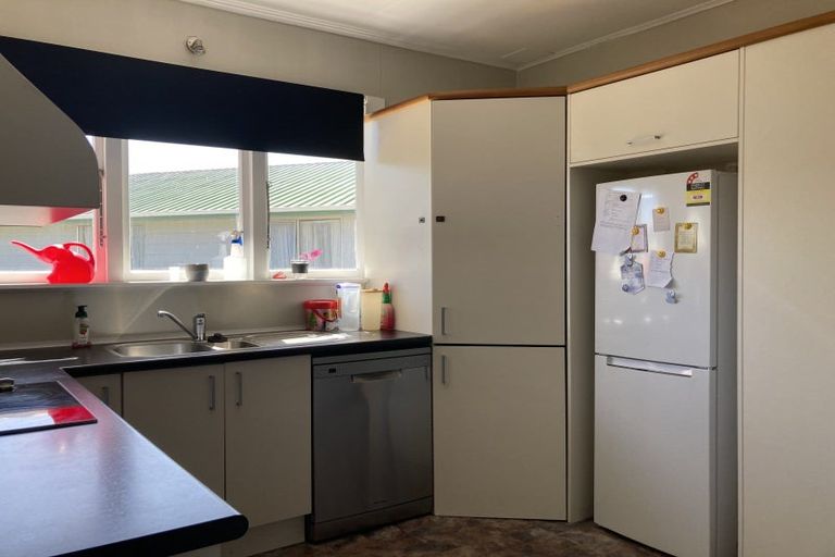 Photo of property in 178 Cracroft Street, Waitara, 4320