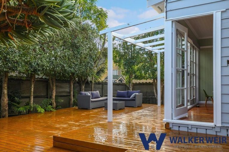 Photo of property in 6 Powell Street, Avondale, Auckland, 1026