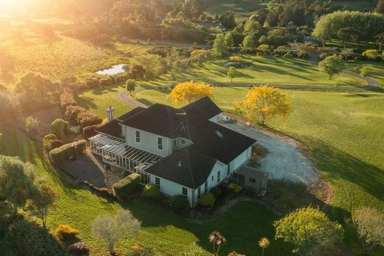 Photo of property in 470 Waitoki Road, Wainui, Silverdale, 0994