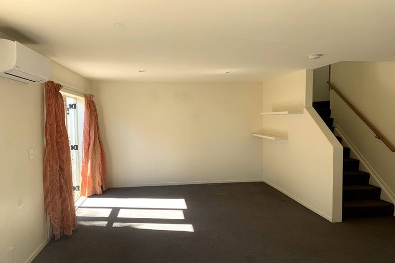 Photo of property in 7/20 Fields Parade, Oteha, Auckland, 0632