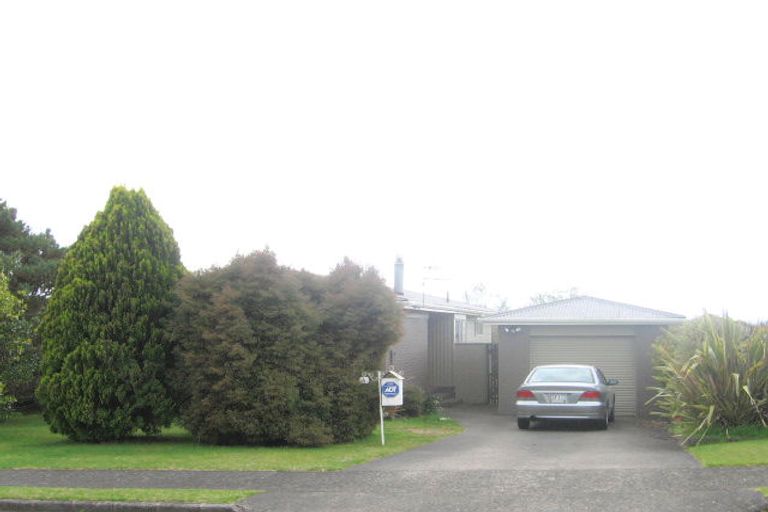 Photo of property in 6 Neri Crescent, Pomare, Rotorua, 3015