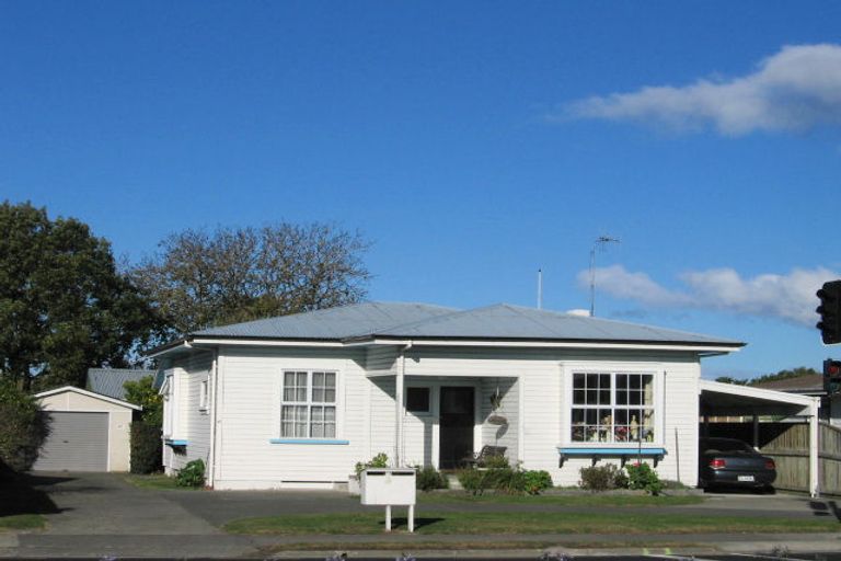 Photo of property in 67 Taradale Road, Onekawa, Napier, 4110