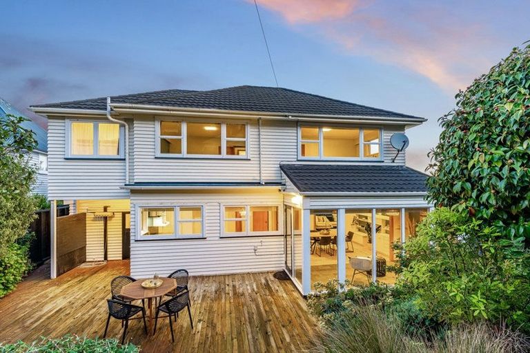 Photo of property in 8 Jalna Avenue, Khandallah, Wellington, 6035