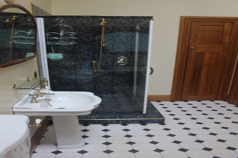 Photo of property in 8 Hilton Road, Carterton, 5713