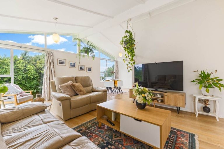 Photo of property in 1 Blanche Way, Half Moon Bay, Auckland, 2012