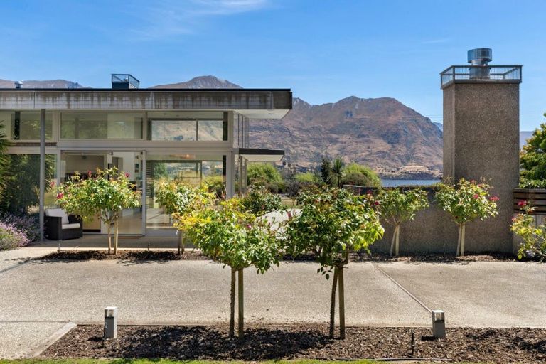 Photo of property in 311 Beacon Point Road, Wanaka, 9305