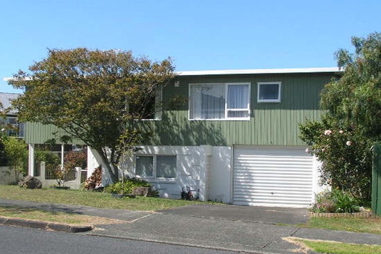 Photo of property in 9 Ravenwood Drive, Forrest Hill, Auckland, 0620