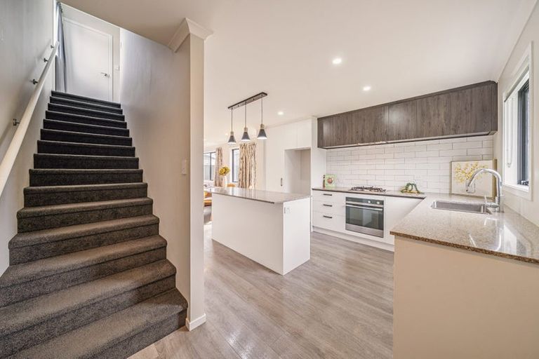 Photo of property in 52 Mawai Hakona Drive, Wallaceville, Upper Hutt, 5018