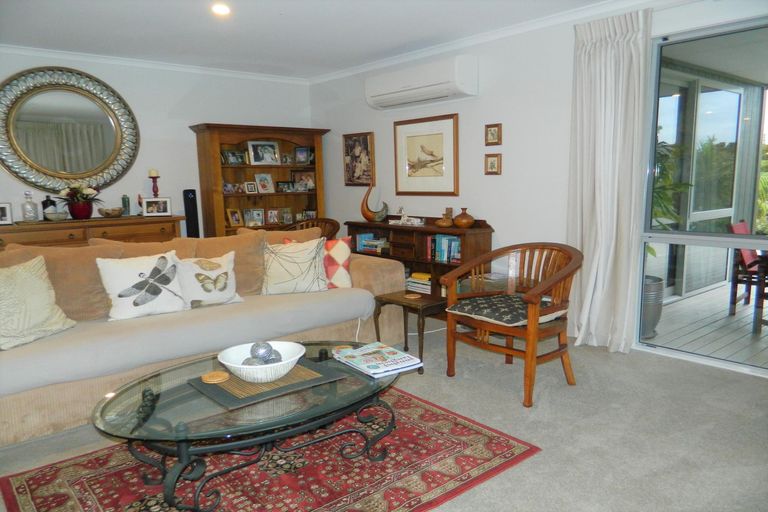 Photo of property in 10 Awhitu Road, Kerikeri, 0230