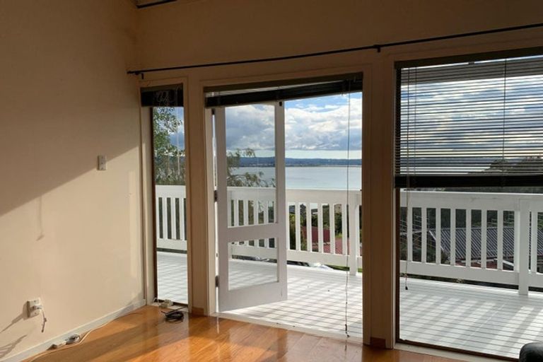 Photo of property in 80 Hadfield Street, Beach Haven, Auckland, 0626