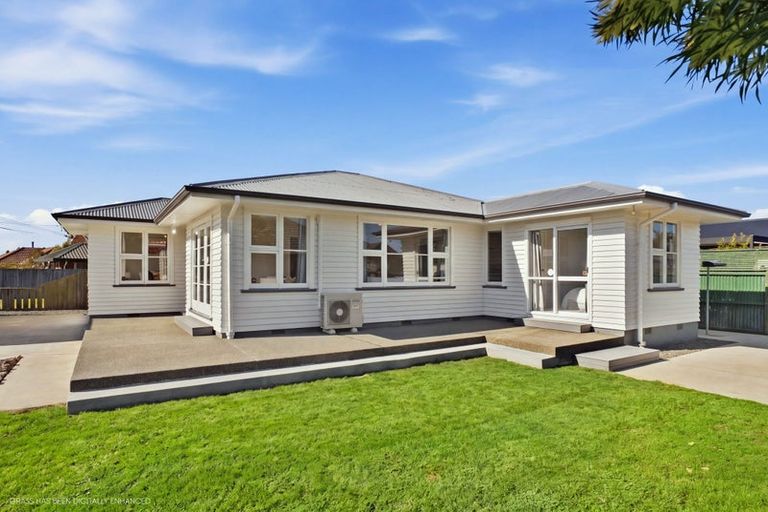 Photo of property in 28 Jocelyn Street, Casebrook, Christchurch, 8051