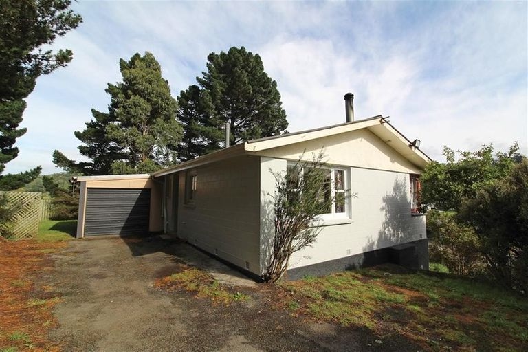 Photo of property in 137 Kaikorai Valley Road, Glenross, Dunedin, 9011