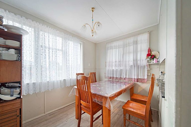 Photo of property in 53 Caravelle Close, Mangere, Auckland, 2022