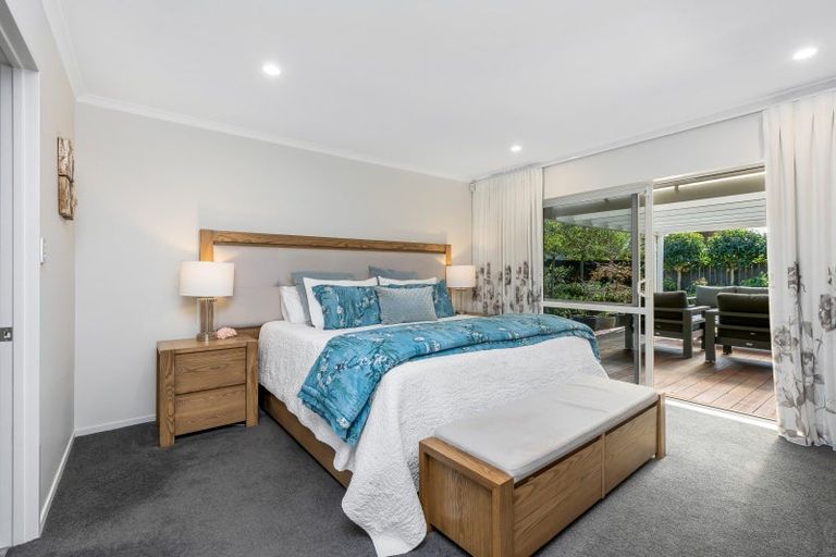 Photo of property in 17 Te Wharau Drive, Greenhithe, Auckland, 0632