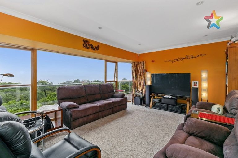 Photo of property in 138 Normandale Road, Normandale, Lower Hutt, 5010