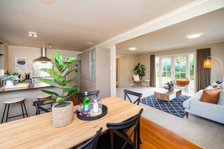 Photo of property in 4 Woodstock Place, Hokowhitu, Palmerston North, 4410