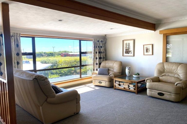 Photo of property in 1 Domain Terrace, Karoro, Greymouth, 7805