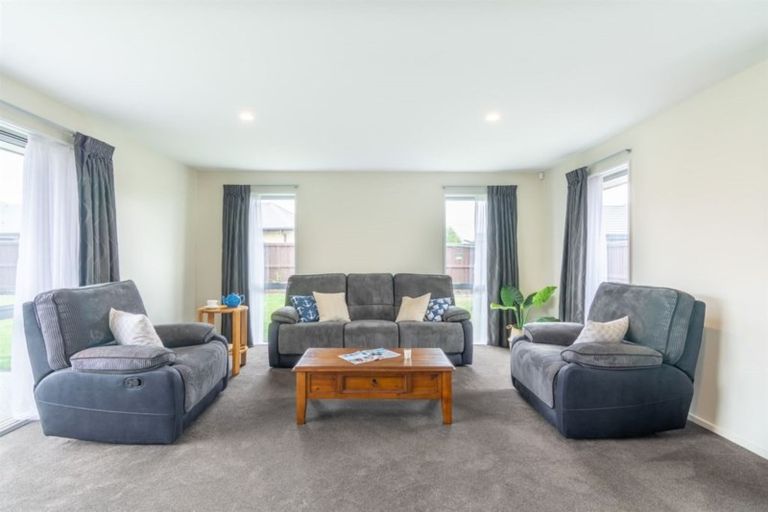 Photo of property in 21 Wootton Place, Kaiapoi, 7630