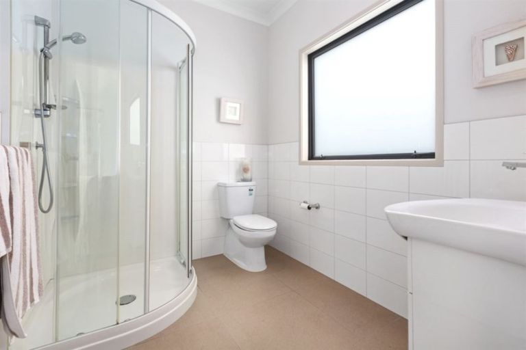 Photo of property in 24 Paparoa Crescent, Aotea, Porirua, 5024