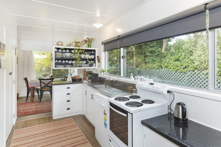 Photo of property in 38 Oak Street, Mangapapa, Gisborne, 4010