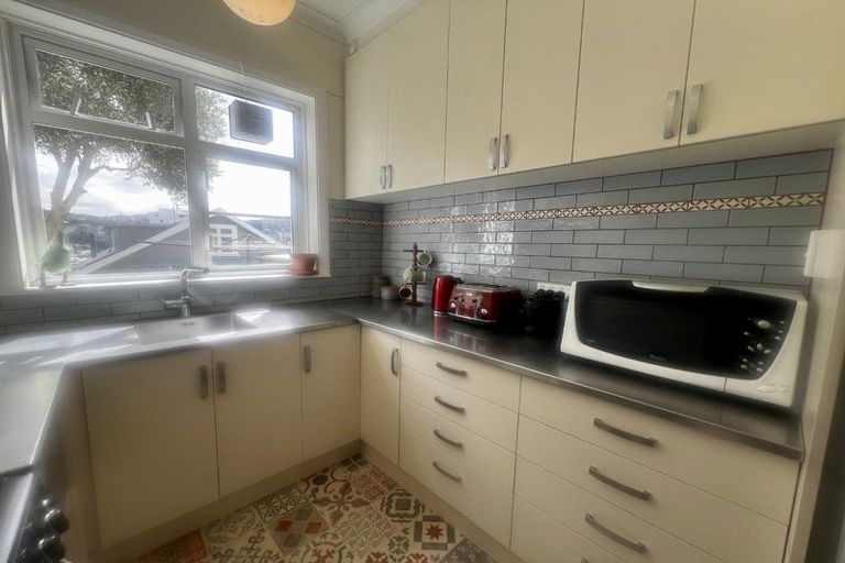 Photo of property in Nissen Court, 11g Hawker Street, Mount Victoria, Wellington, 6011