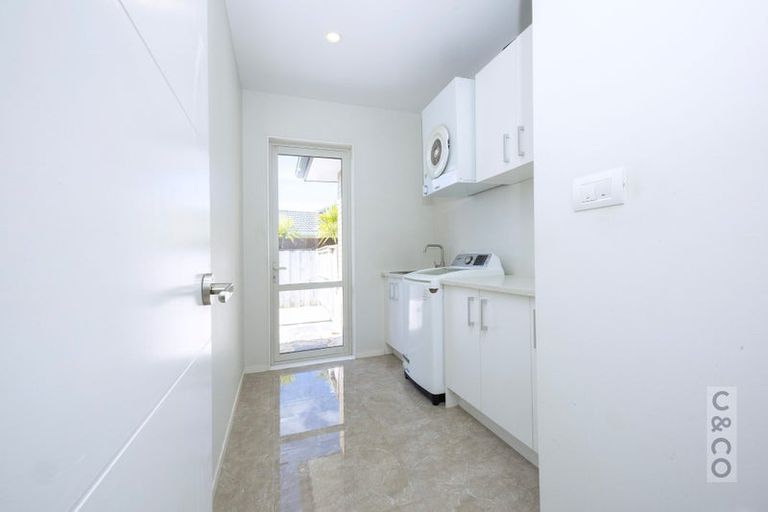 Photo of property in 23 Turpin Road, Riverhead, 0820