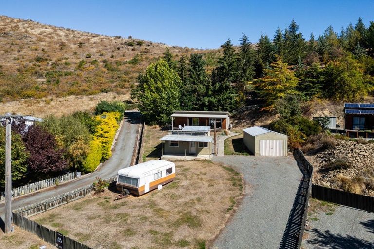 Photo of property in 24 Sutherland Road, Omarama, 9412
