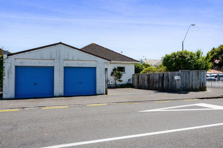 Photo of property in 33 Rogan Street, New Plymouth, 4310