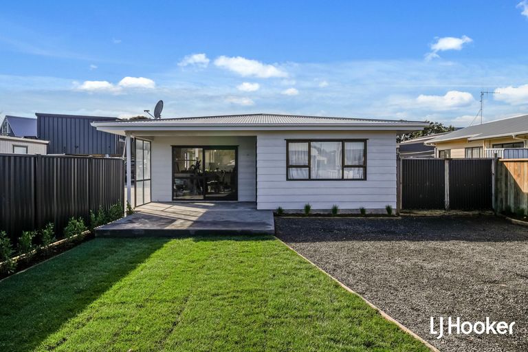 Photo of property in 11 Tatai Road, Bowentown, Waihi Beach, 3177