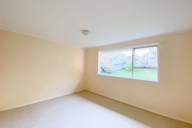 Photo of property in 1/12 Newstead Avenue, Browns Bay, Auckland, 0632