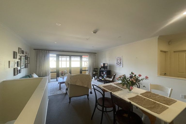 Photo of property in 31 Futuna Close, Karori, Wellington, 6012