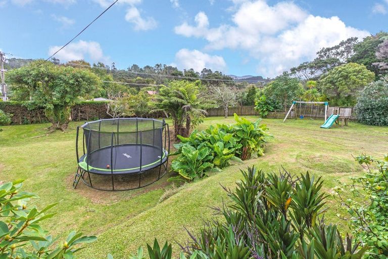Photo of property in 40 Driving Creek Road, Coromandel, 3506