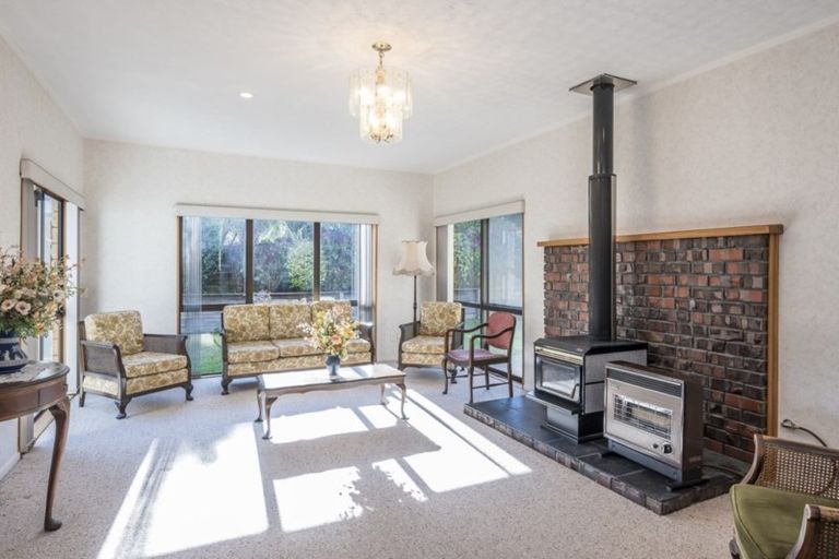 Photo of property in 15 Cedar Drive, Paraparaumu Beach, Paraparaumu, 5032