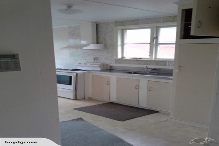 Photo of property in 5 Waldie Grove, Avalon, Lower Hutt, 5011