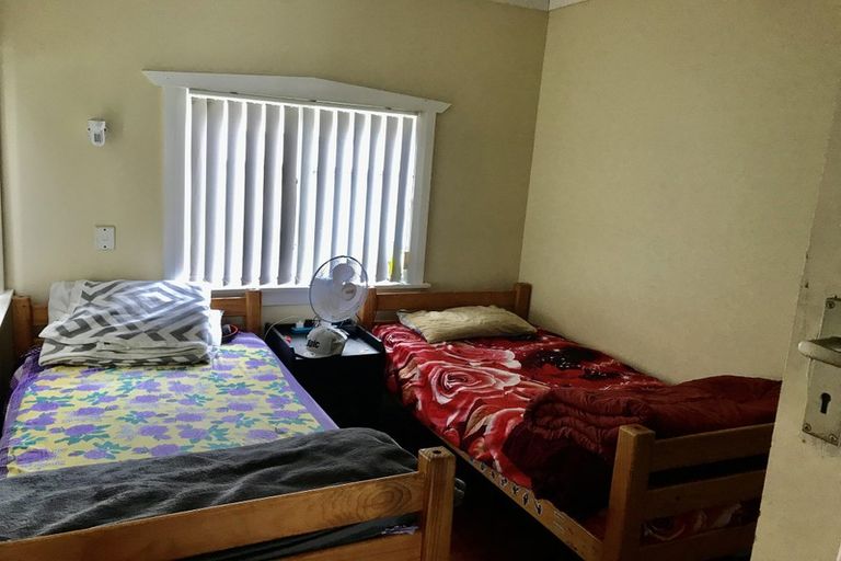 Photo of property in 324 Mount Albert Road, Mount Roskill, Auckland, 1041