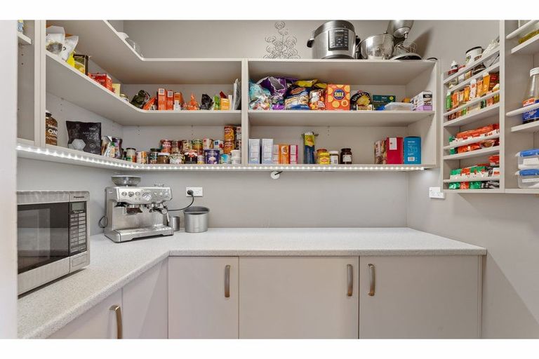 Photo of property in 18 Wanderers Avenue, Brightwater, 7022