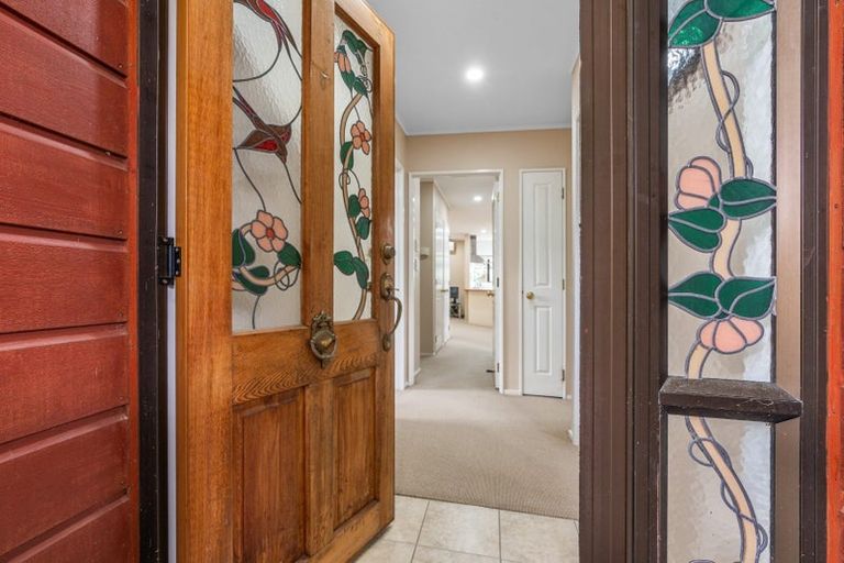 Photo of property in 2/6 Arthur Road, Hillpark, Auckland, 2102