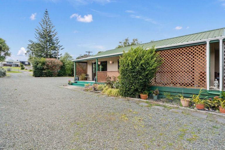 Photo of property in 77 Marsden Point Road, Ruakaka, 0116