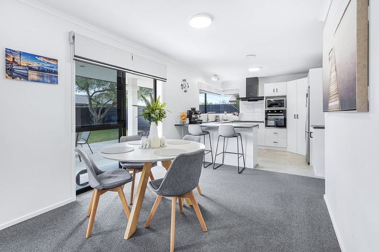 Photo of property in 16 Aria Court, Fairview Downs, Hamilton, 3214