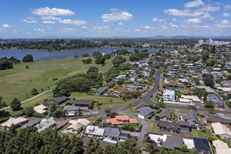 Photo of property in 21a Rimmington Drive, Hamilton Lake, Hamilton, 3204