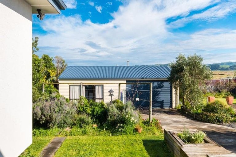 Photo of property in 81 The Esplanade, Westshore, Napier, 4110