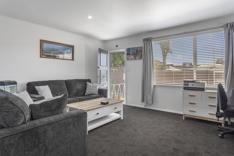 Photo of property in 3/211 Aldwins Road, Phillipstown, Christchurch, 8062