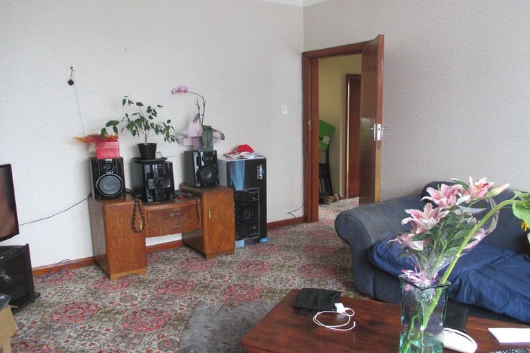 Photo of property in 29-31 Rangitira Avenue, Palmerston North, 4414